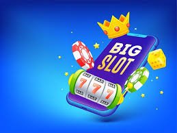 Pengguna bermain game slot di perangkat mobile di sebuah kedai kopi di Jakarta